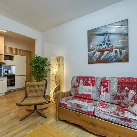 アパート Chez Aline Chic Central Chamonix 1Br W/ Brevent Views - Happy Rentals