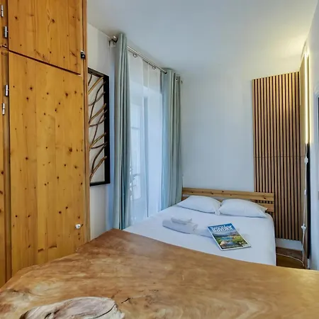 Chez Aline Chic Central Chamonix 1Br W/ Brevent Views - Happy Rentals アパート シャモニー
